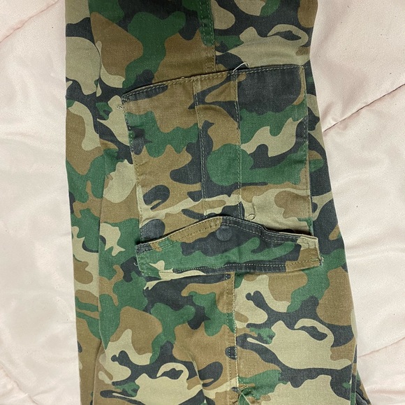 Stitches and rivets camp pants - Picture 3 of 5